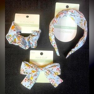 Head/Hair Band ~ Scrunchie ~ Bow Lt Blue / Magenta White Floral / Gold  NEW NWT